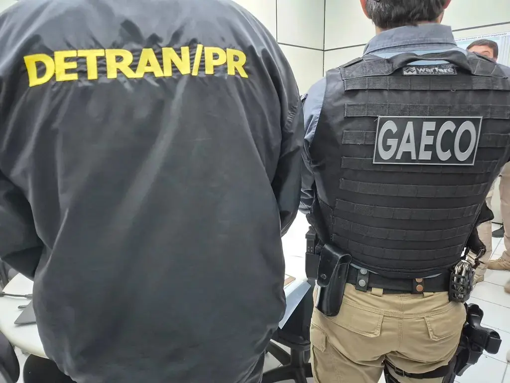 #PARA TODOS VEREM: Em Sarandi (PR), Gaeco e Detran deflagram operação contra fraudes em CNH.