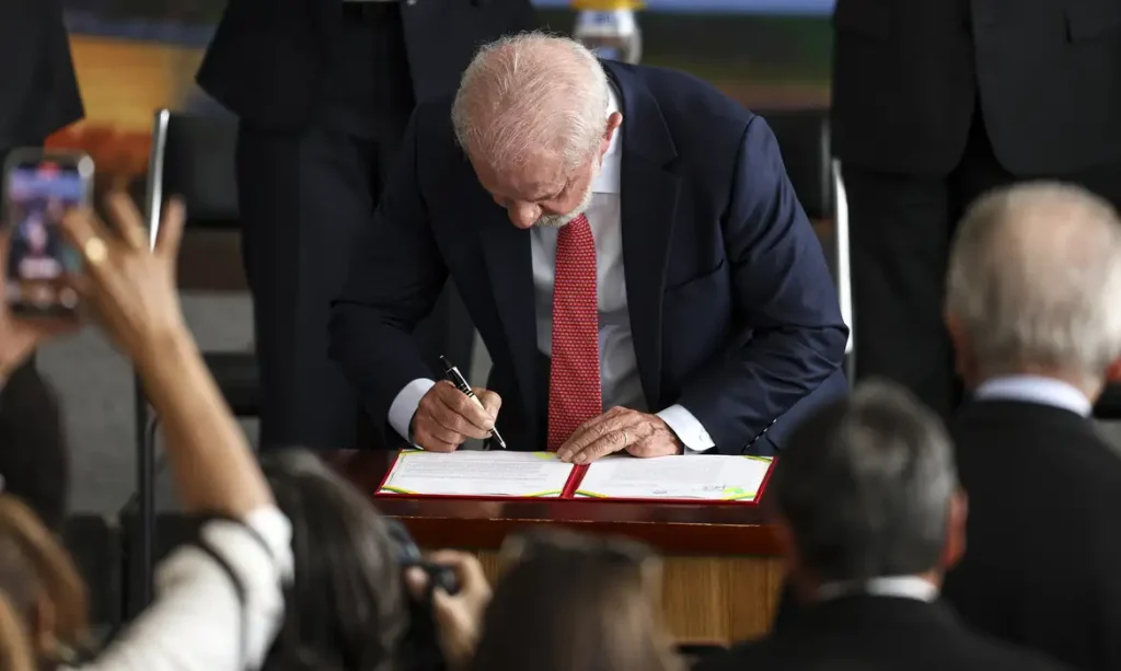 PL da Dosimetria - O Presidente Lula vetou integralmente o Projeto de Lei nº 2162 de 2023