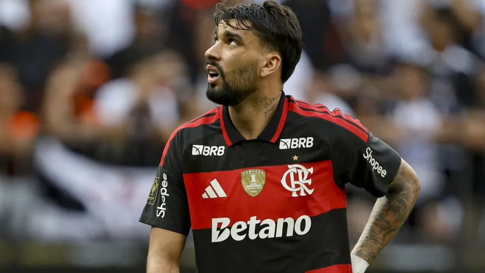 o meia Lucas Paquetá lamentou que a estreia tenha sido com o vice da Supercopa. 