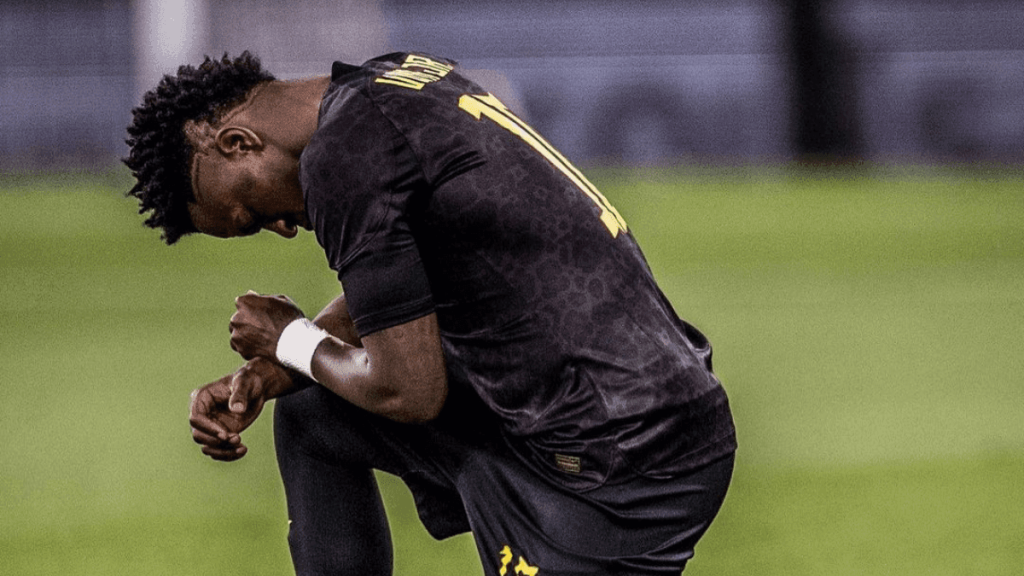 O atacante Vinícius Júnior denunciou ter sido vítima de racismo na Liga dos Campeões da Europa.