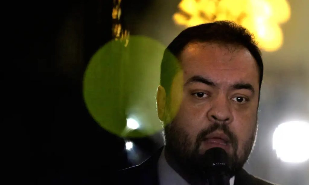 O ex-governador do Rio de Janeiro Cláudio Castro foi condenado pelo TSE por abuso de poder político e econômico na campanha à reeleição, em 2022.