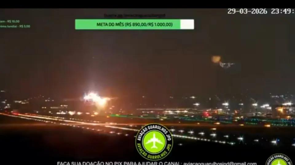 Guarulhos - Avião Airbus A330-323 da Delta Air Lines precisou pousar logo após a decolagem por problemas no motor