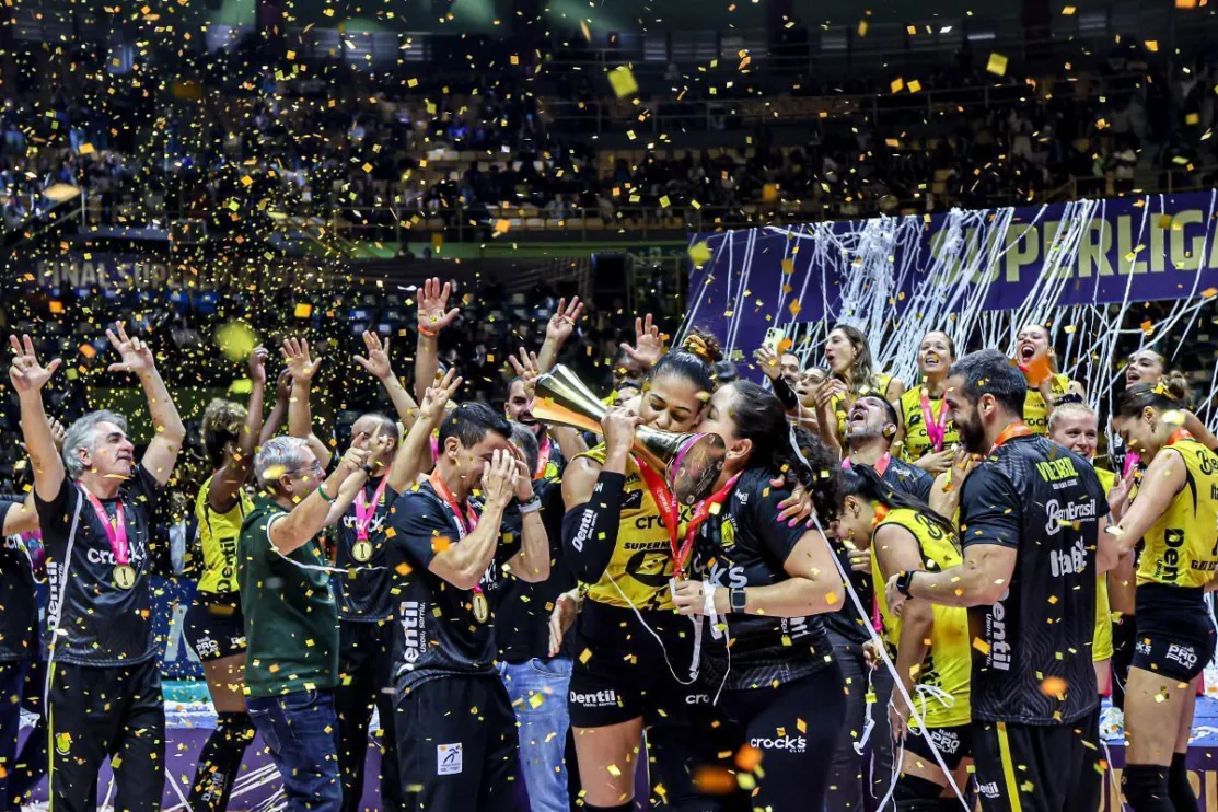 O Dentil Praia Clube é o campeão da Superliga Feminina de Vôlei 2025-26. 